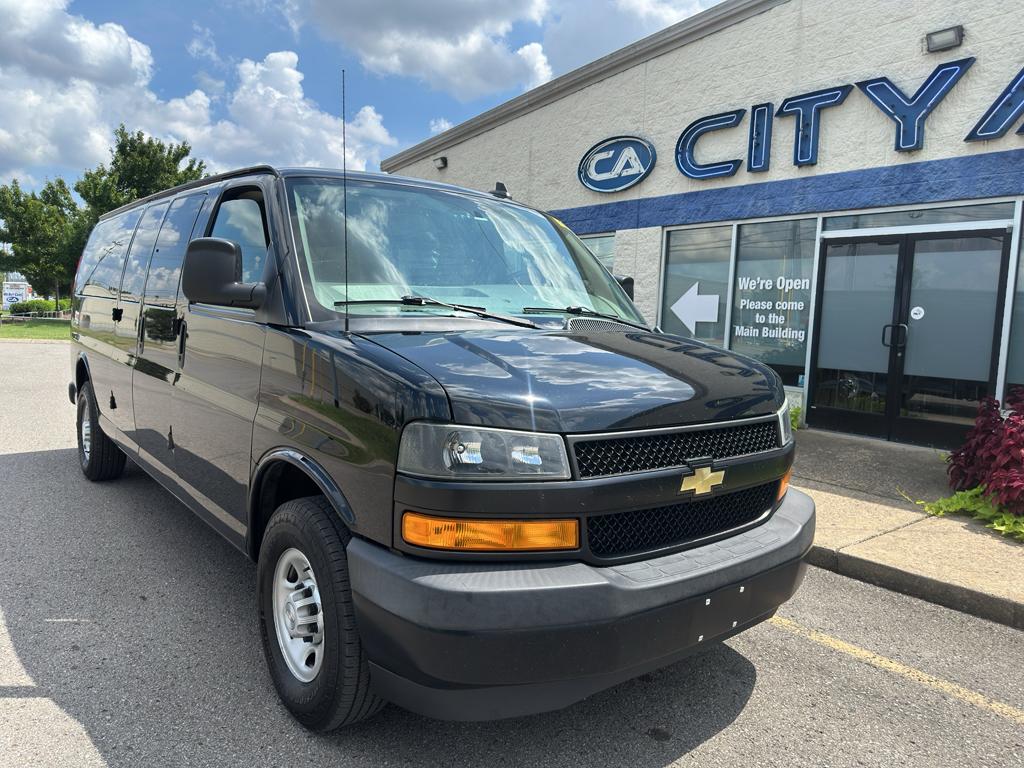chevrolet express passenger 2019 1GAZGNFG0K1356572 image chevrolet express passenger 2019 1GAZGNFG0K1356572 image